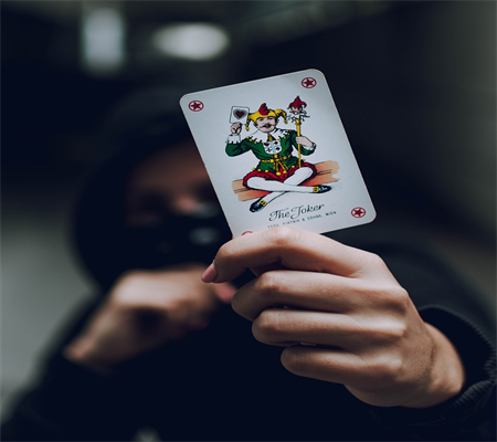 【Bí Quyết Chiến Thắng Poker】Hé Lộ Bí Mật Chiến Thắng Của Các Cao Thủ!